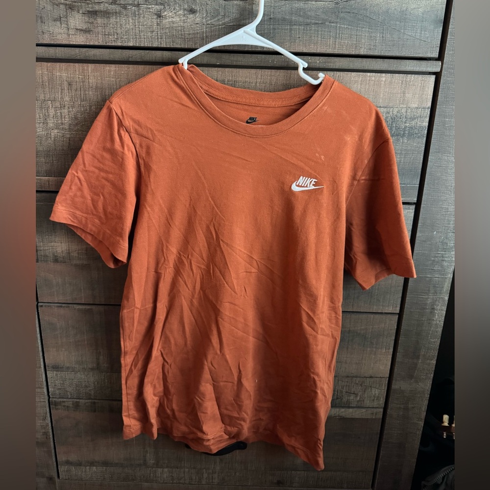 Nike Men's Rust Short Sleeve Tee